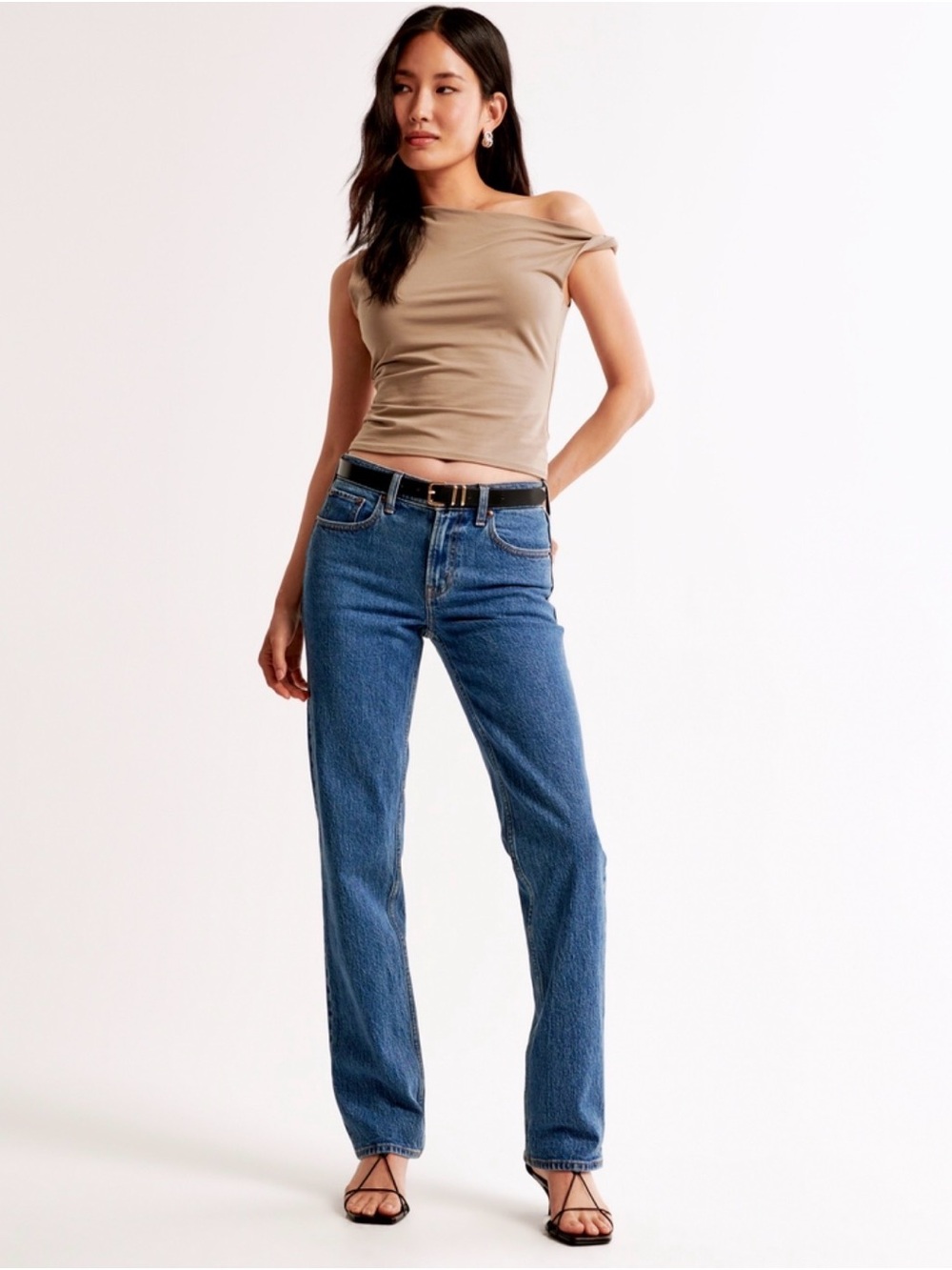 Abercrombie & Fitch Women’s Mid-Rise Straight leg (Curve Love)